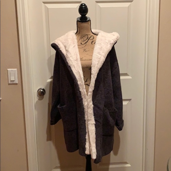 LUSH Grey Chenille and faux fur sweater co… - Picture 2 of 8